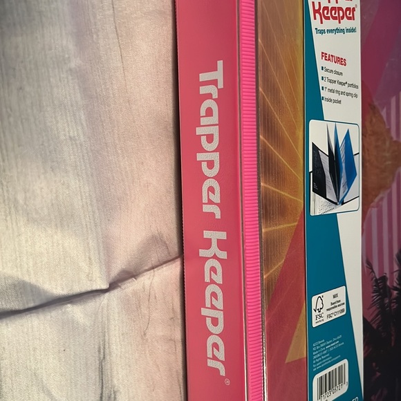 The Original Trapper Keeper Retro Sunset Design - Picture 10 of 11